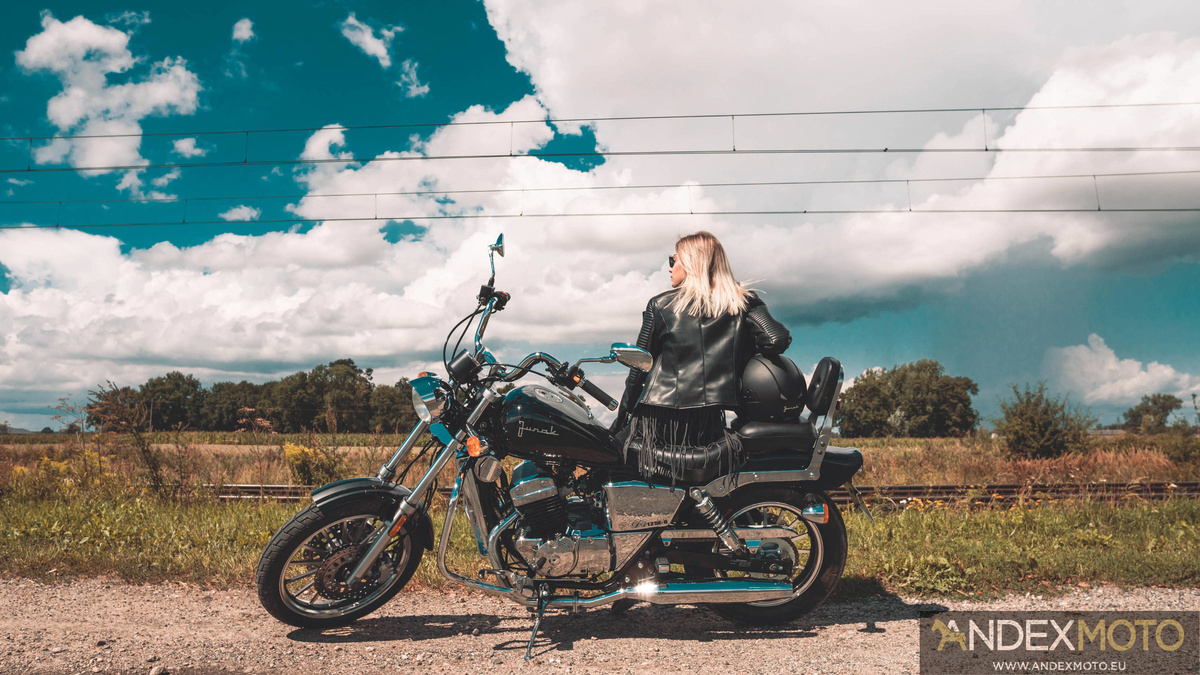 Motocykl JUNAK M11 125