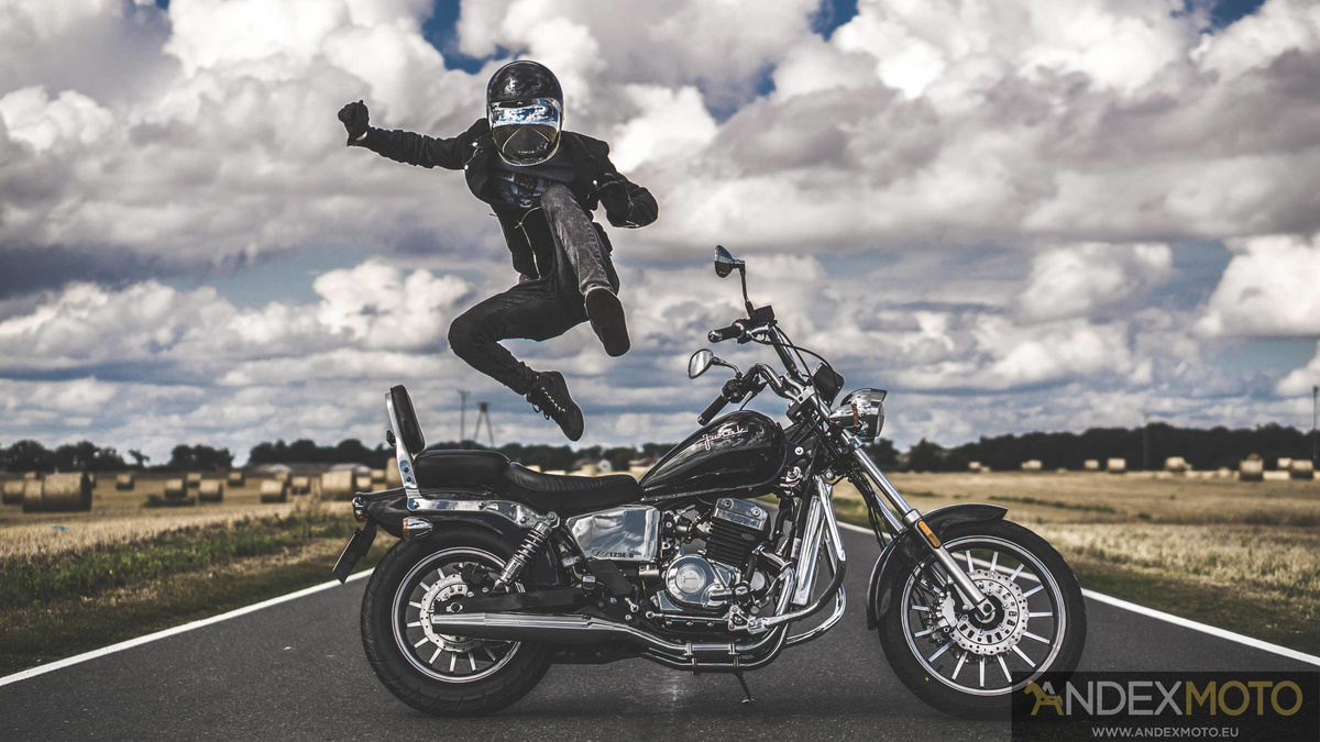 Motocykl JUNAK M11 125