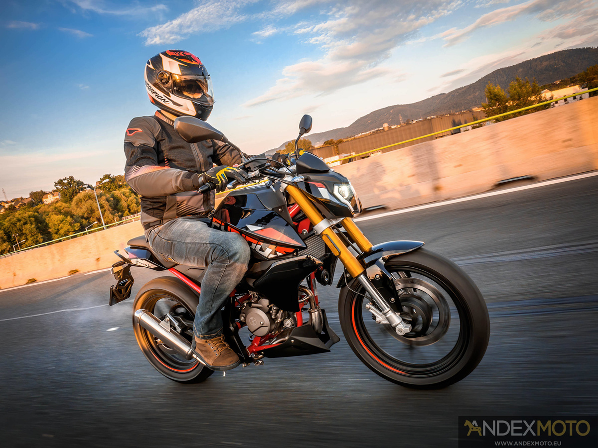 Motorower JUNAK RAW 50
