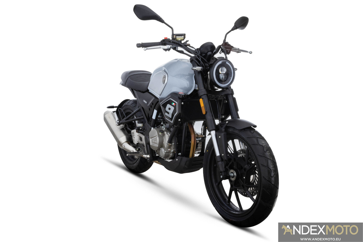 Motocykl JUNAK SC 300