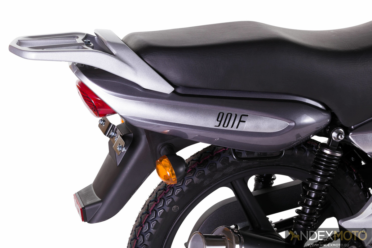 Motorower JUNAK 901