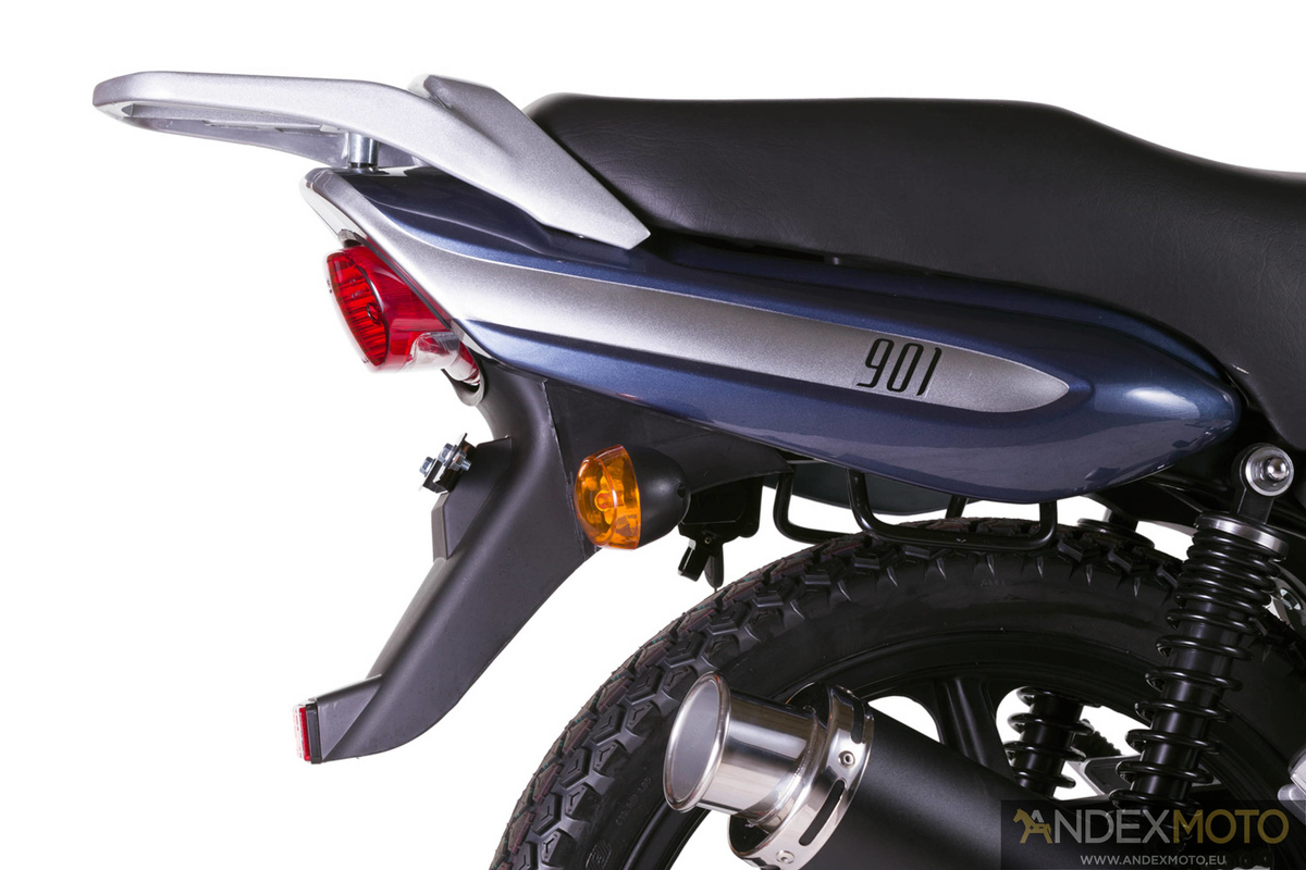 Motorower JUNAK 901