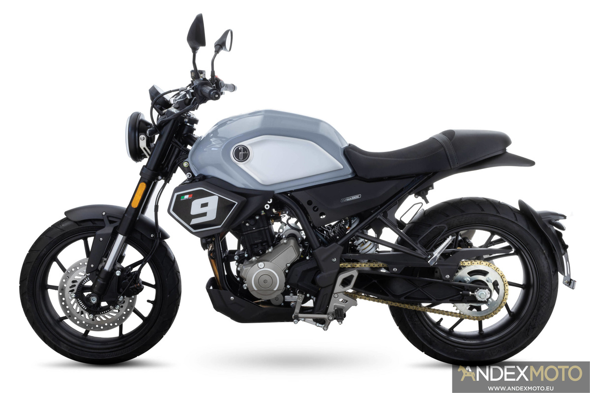 Motocykl JUNAK SC 300