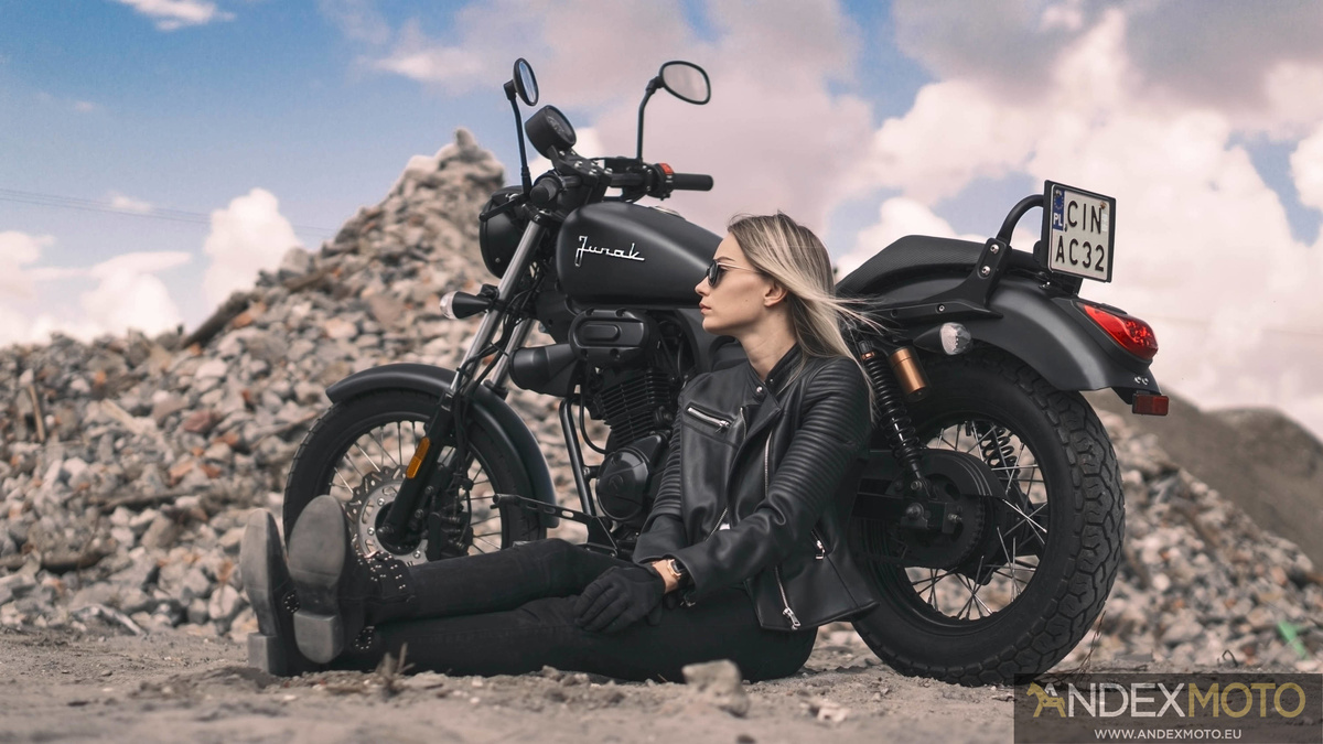 Motocykl JUNAK M12 Vintage