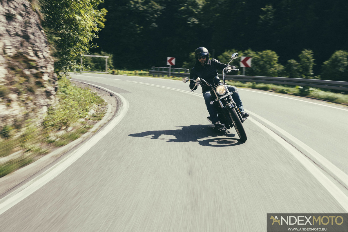 Motocykl JUNAK M12 125
